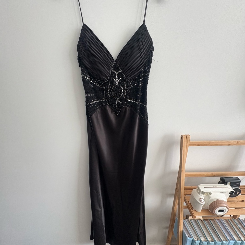 Elegant Black Evening Dress